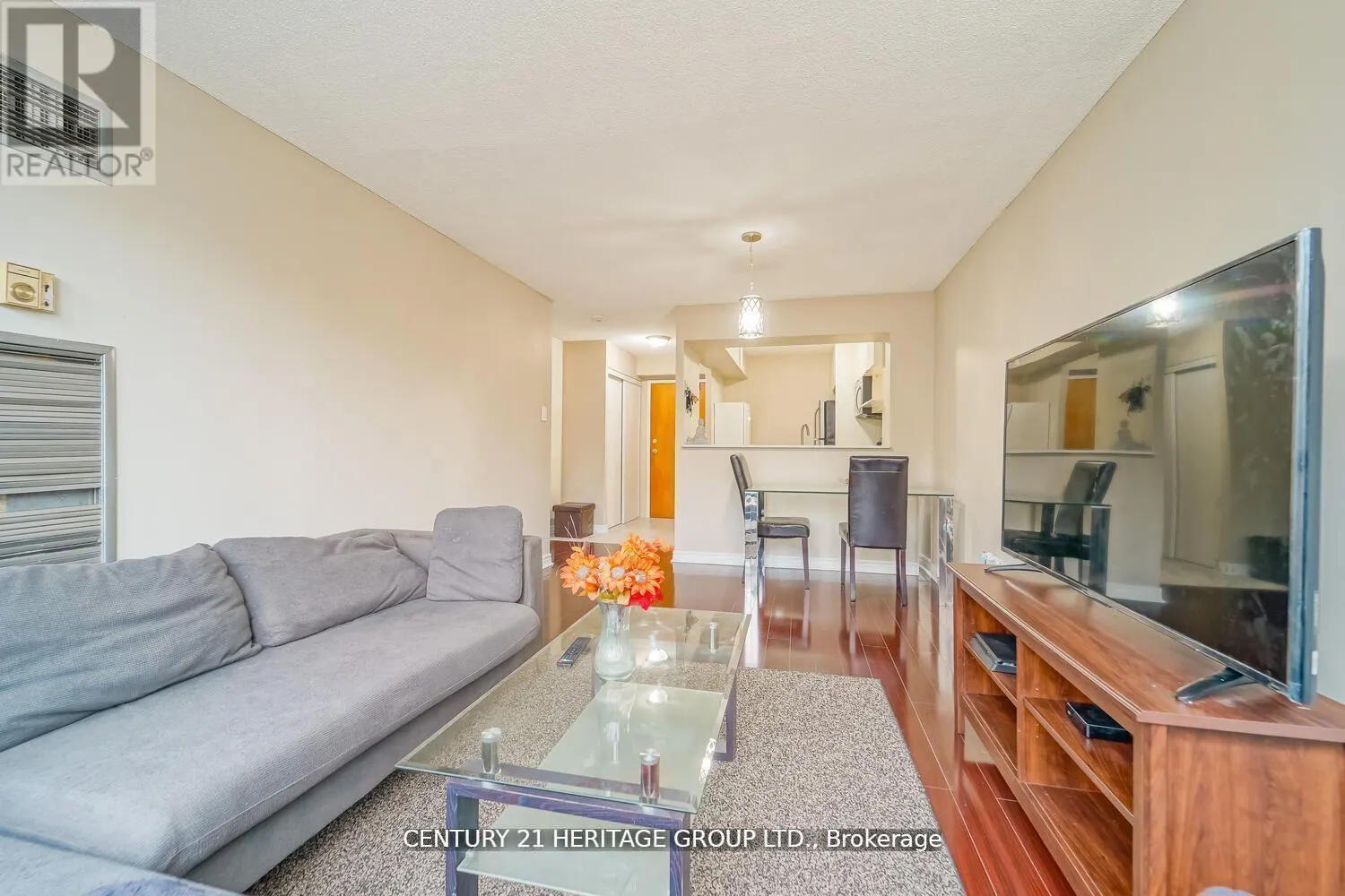 311 - 3050 ELLESMERE ROAD