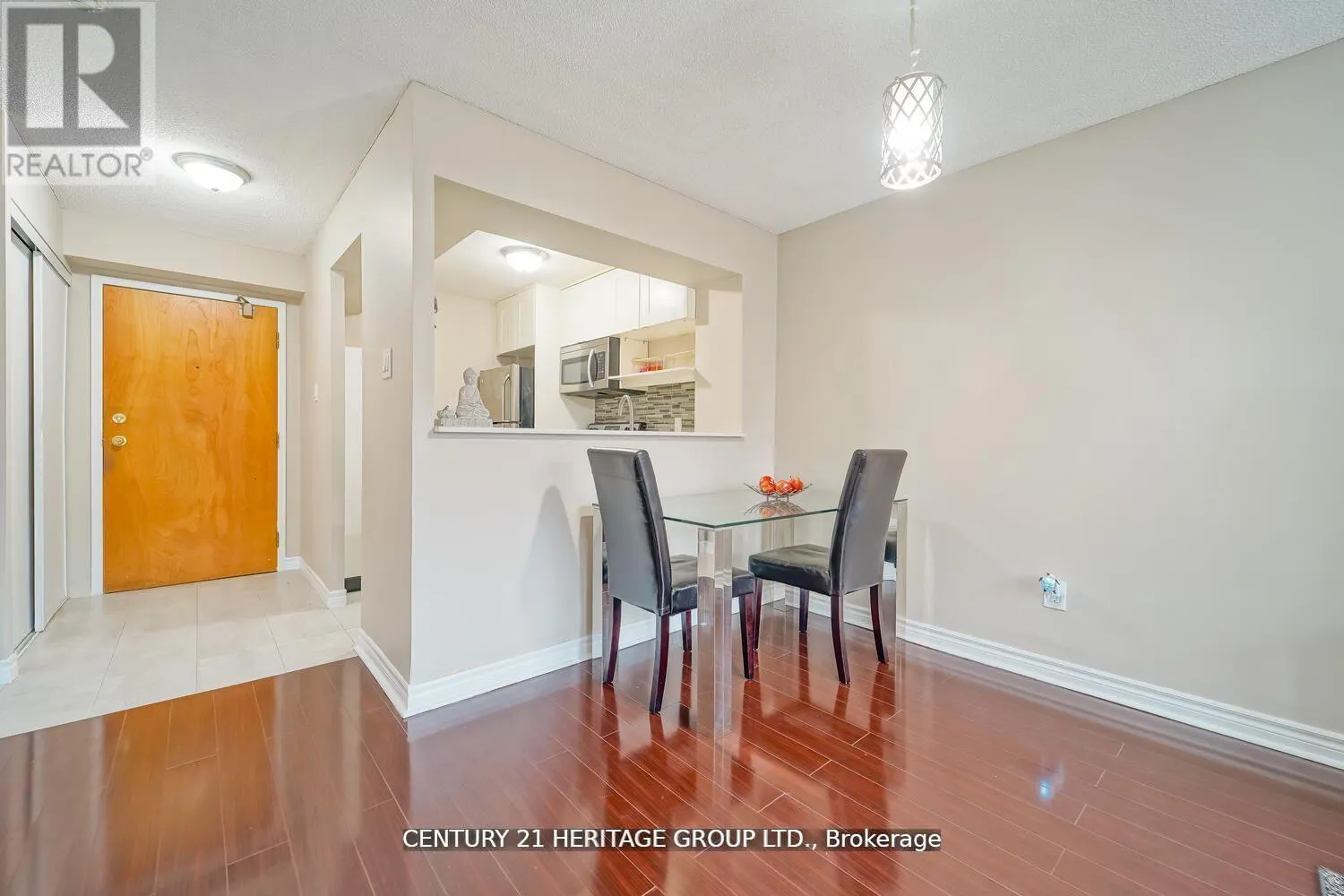 311 - 3050 ELLESMERE ROAD
