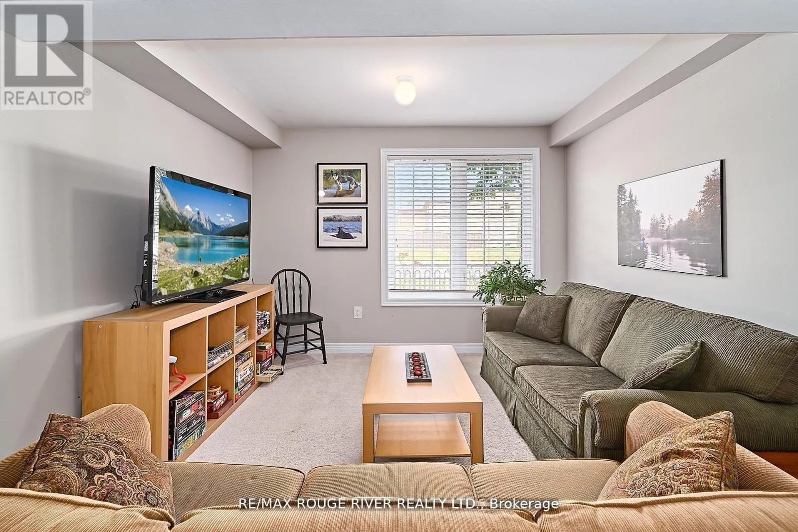 26 LANDER CRESCENT