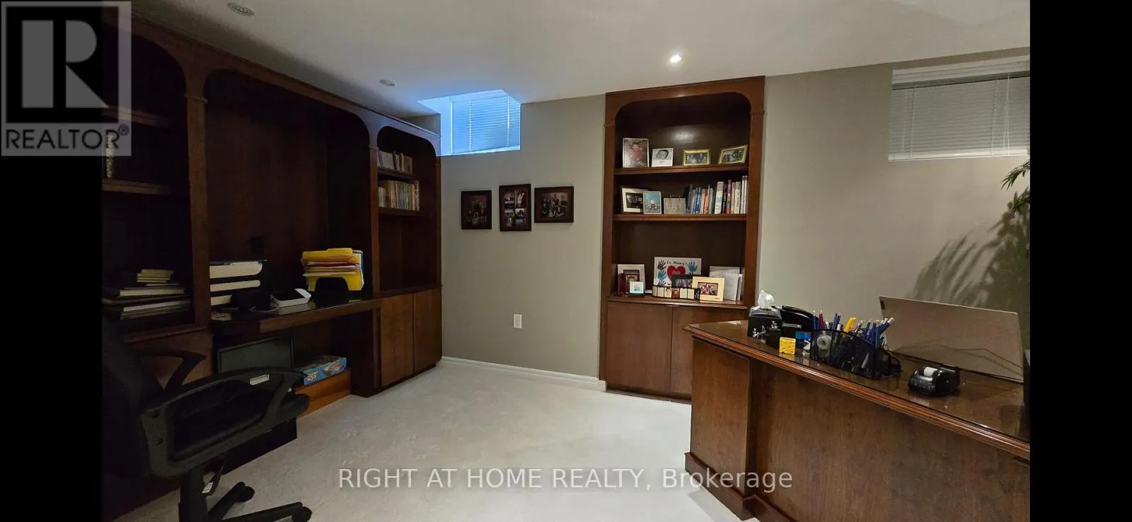 299 WATERBURY CRESCENT