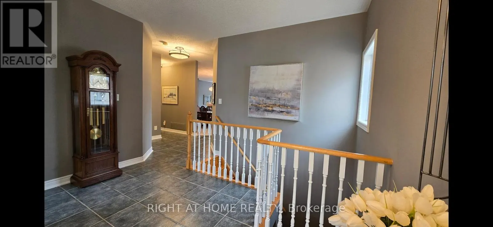 299 WATERBURY CRESCENT