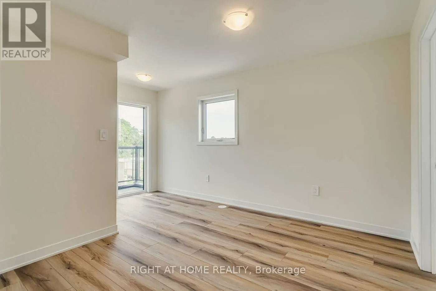 114 - 755 OMEGA DRIVE