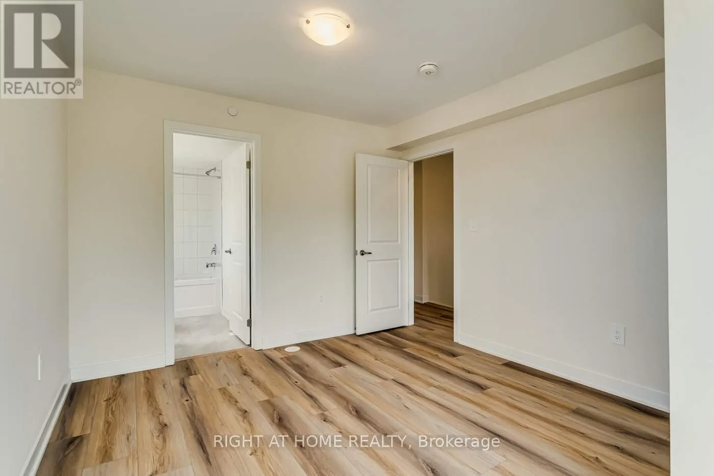 114 - 755 OMEGA DRIVE