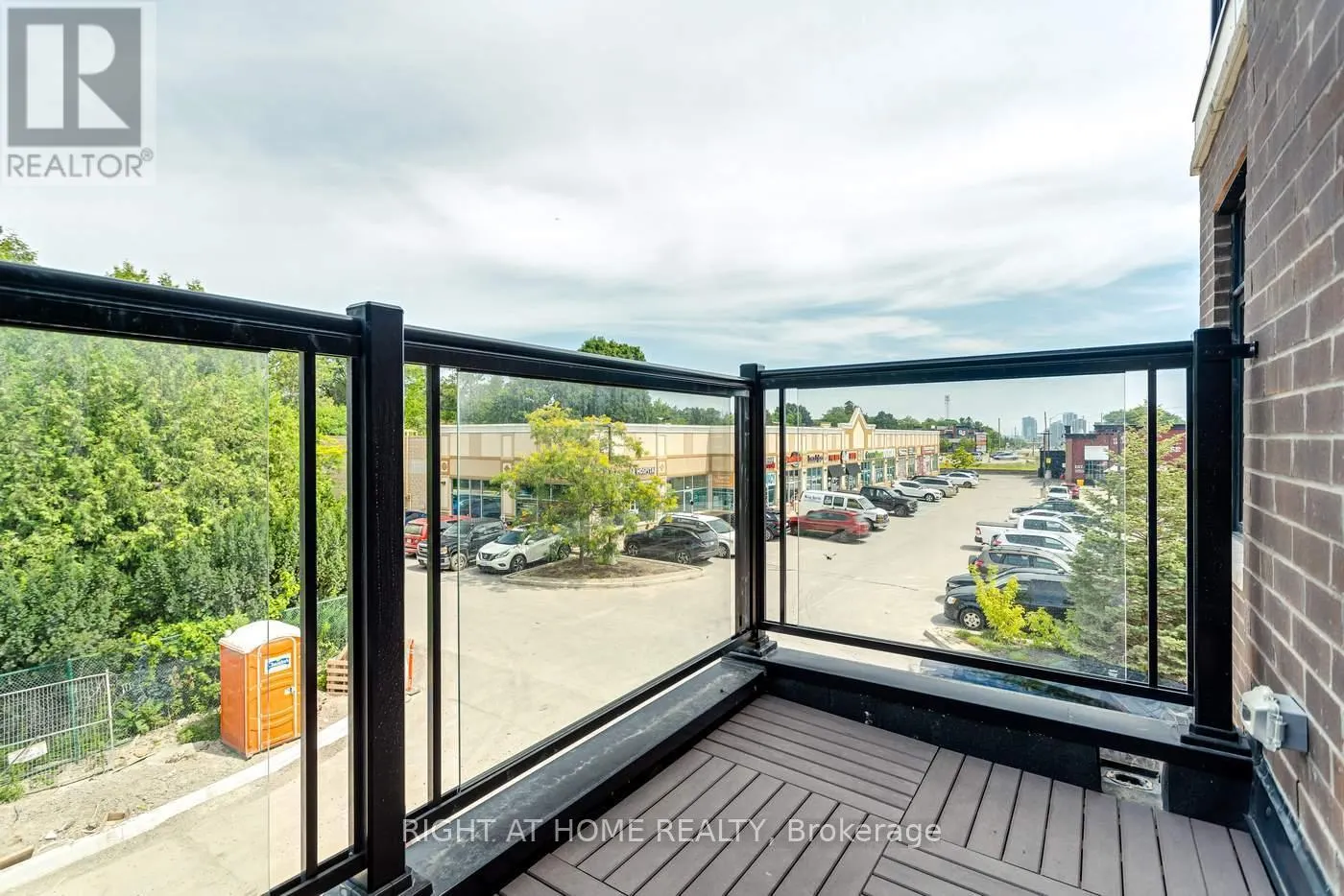 114 - 755 OMEGA DRIVE