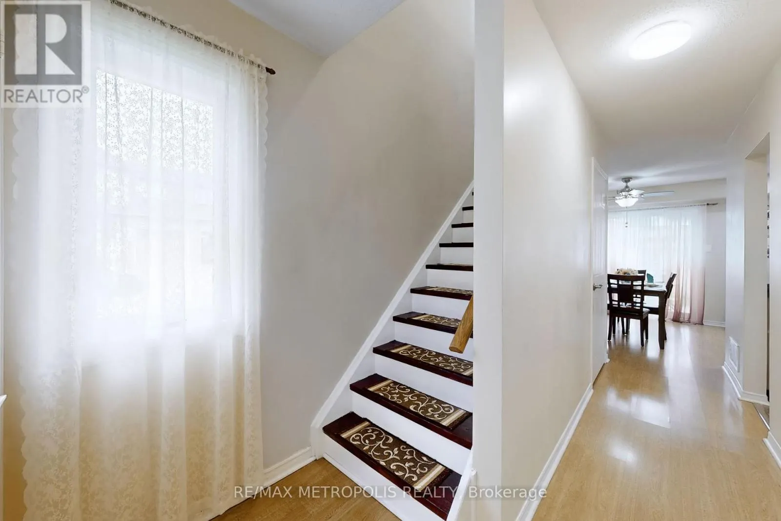 20 - 811 WILSON ROAD N