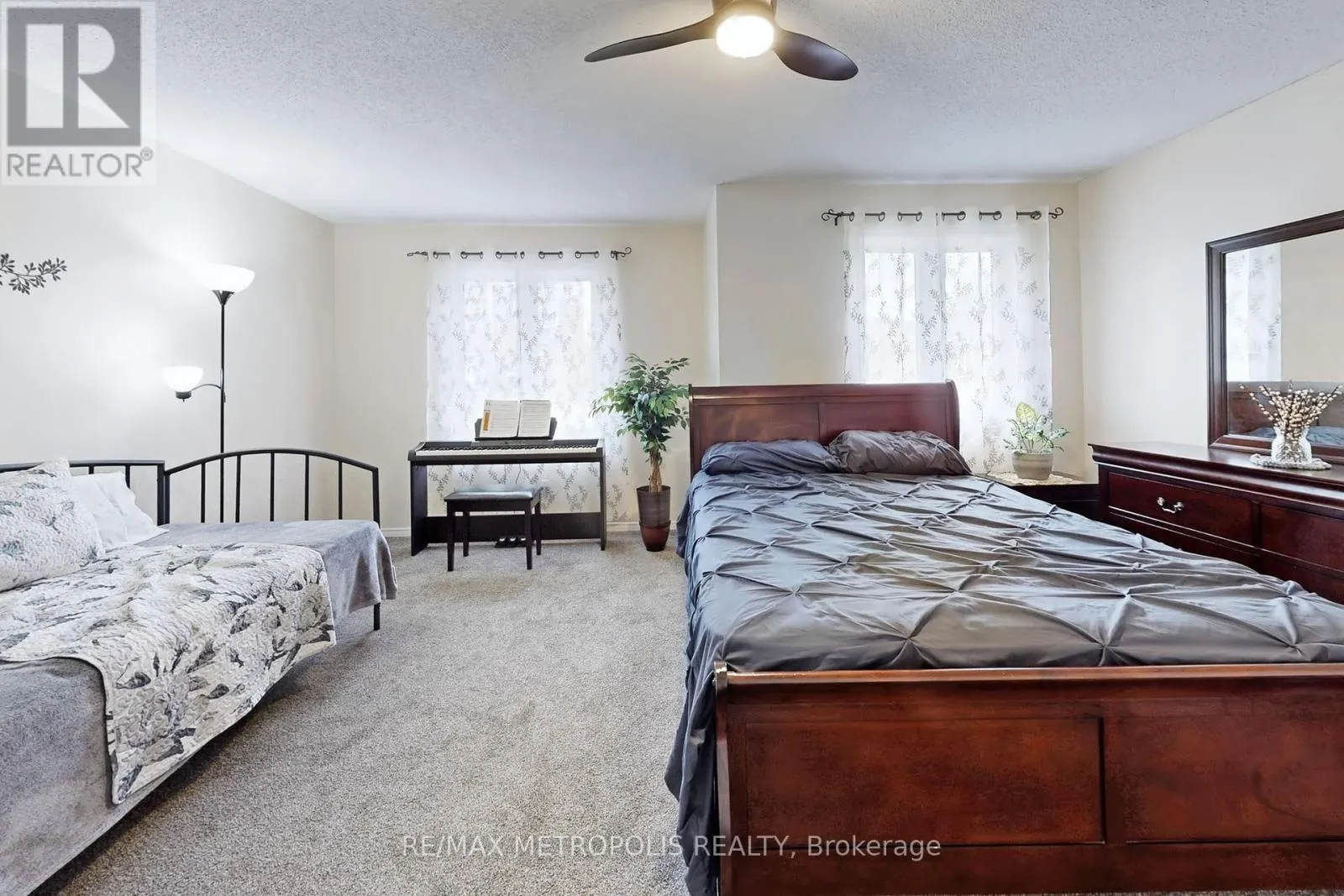 20 - 811 WILSON ROAD N