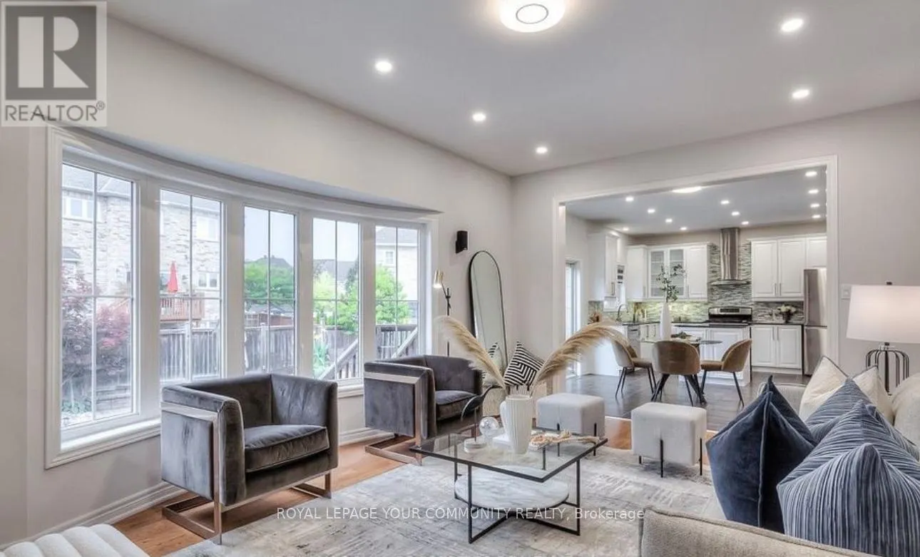 8 SPEIGHT COURT
