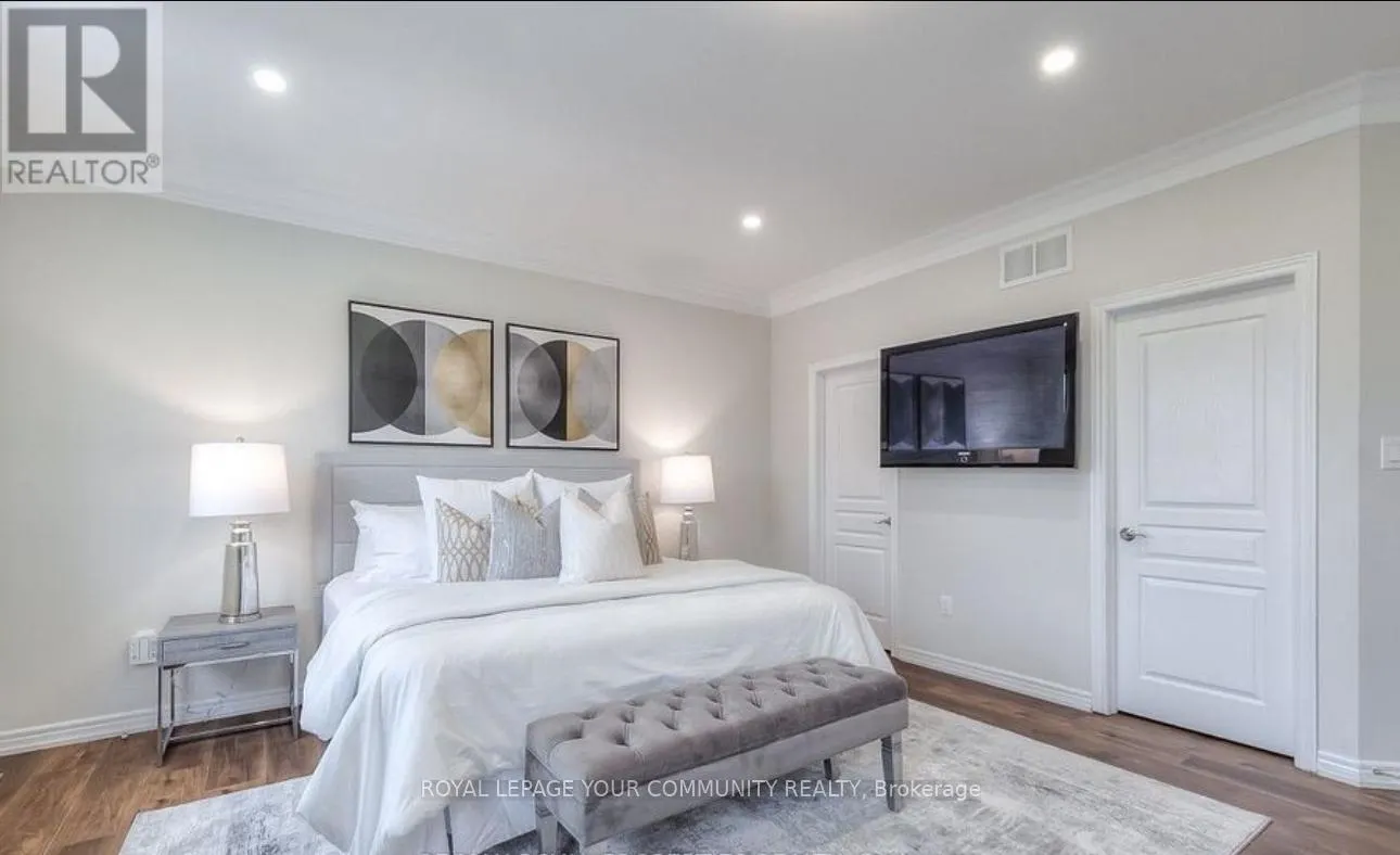 8 SPEIGHT COURT