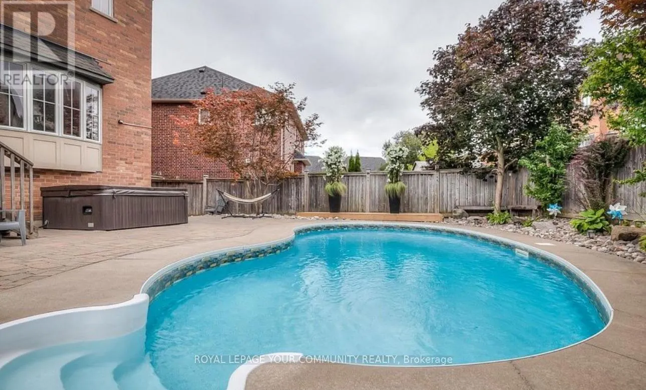 8 SPEIGHT COURT