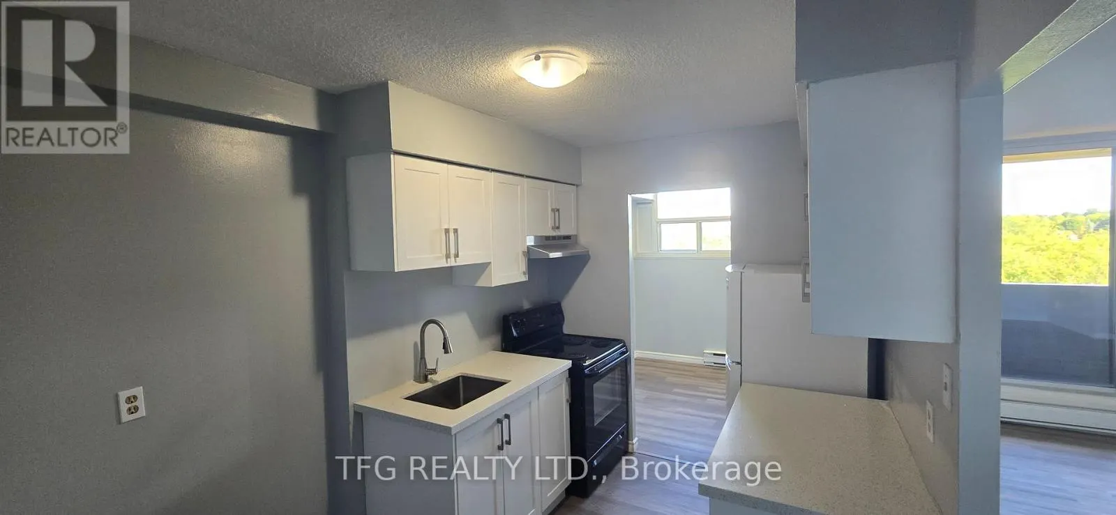 503 - 1371 SIMCOE STREET N, #503