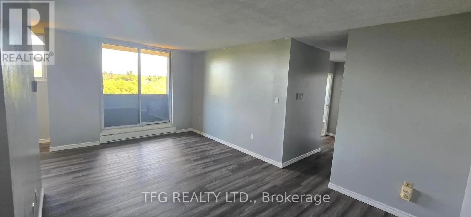 503 - 1371 SIMCOE STREET N, #503