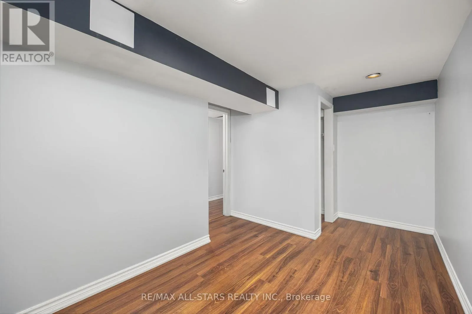 1247 CANBOROUGH CRESCENT
