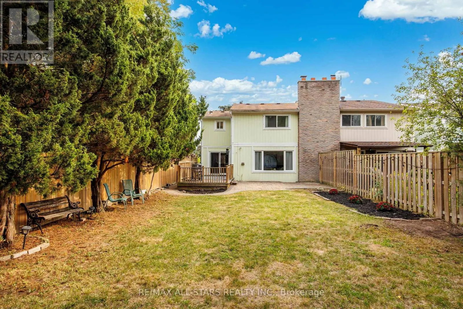 1247 CANBOROUGH CRESCENT