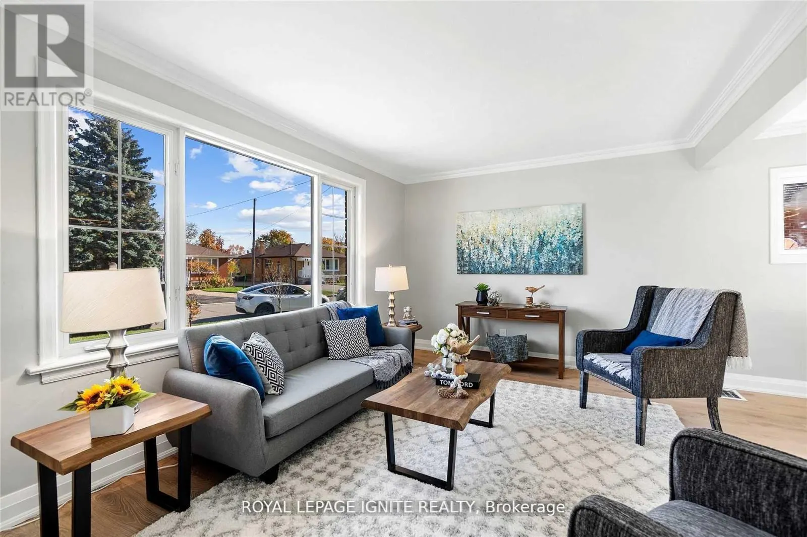 35 ARCHWOOD CRESCENT