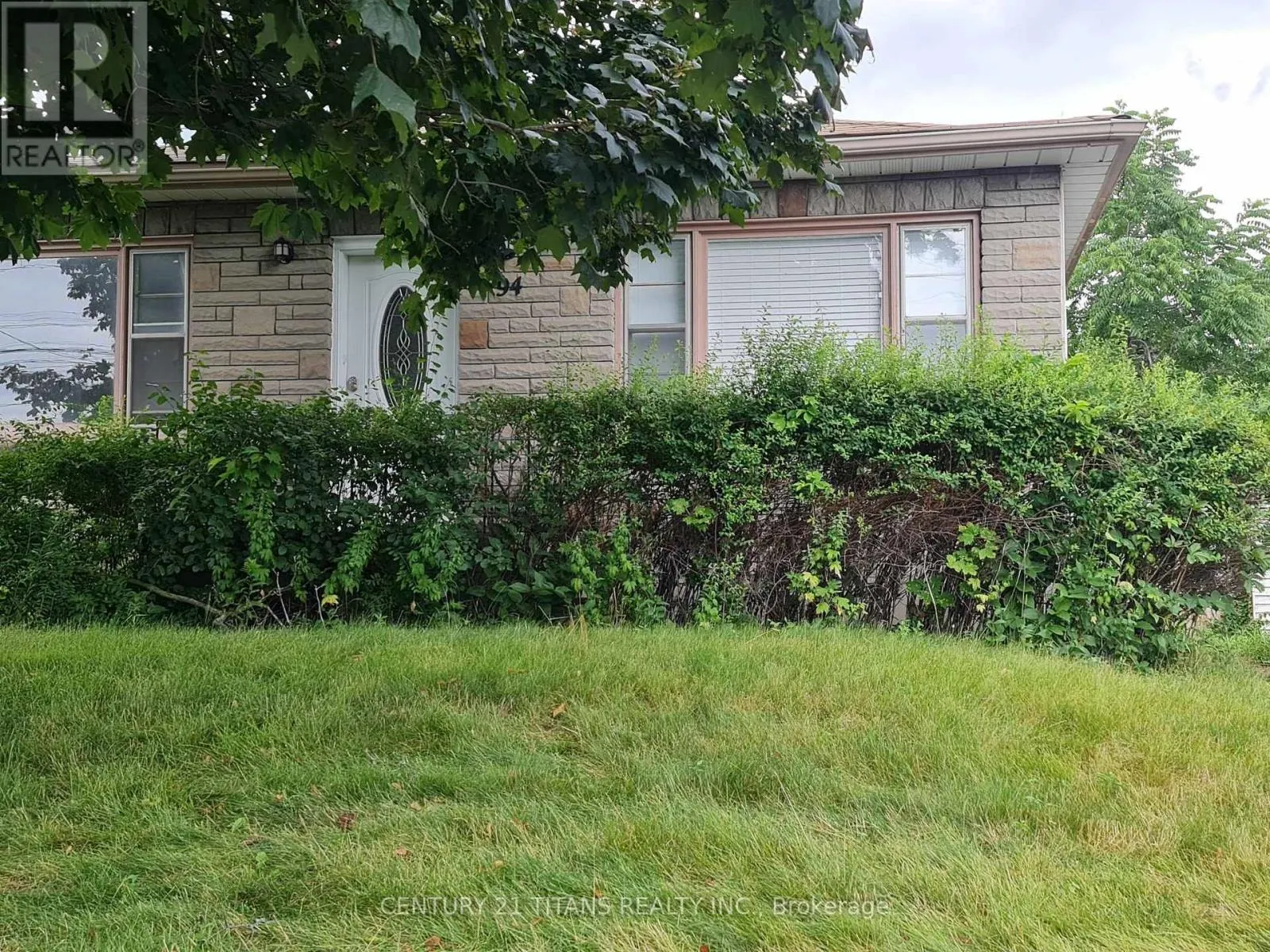 94 TAUNTON ROAD W
