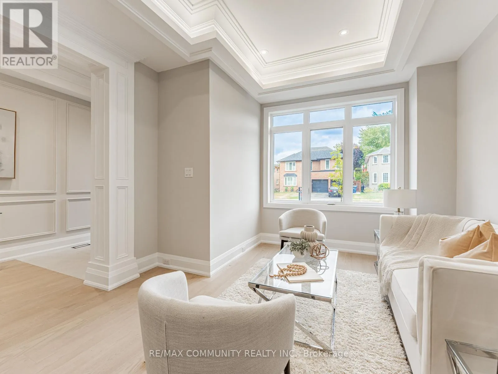 37 SUGARBUSH SQUARE