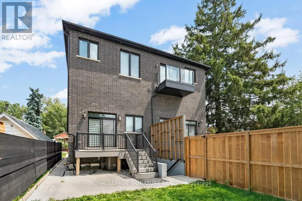160 BYNG AVENUE
