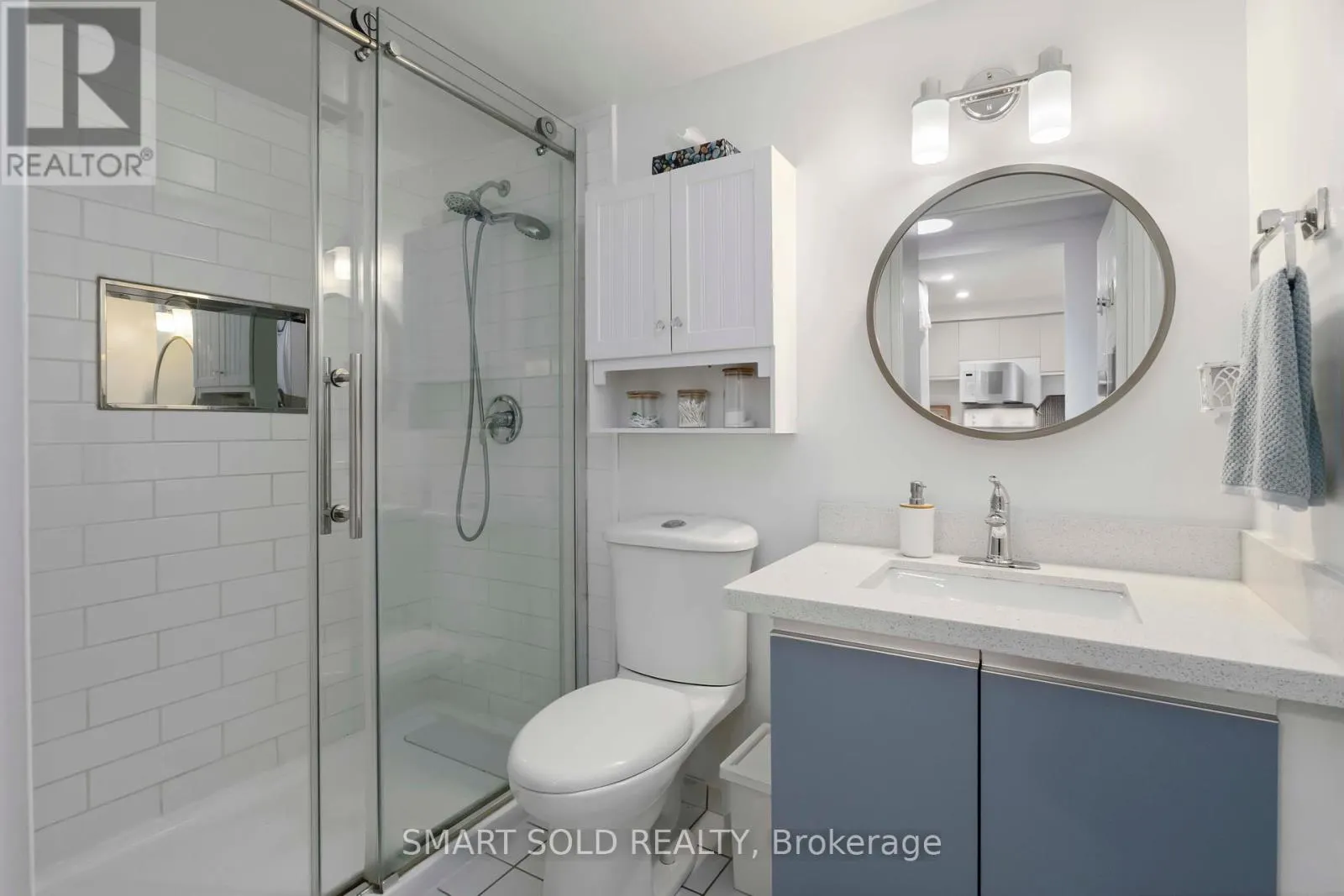 514 - 711 ROSSLAND ROAD E