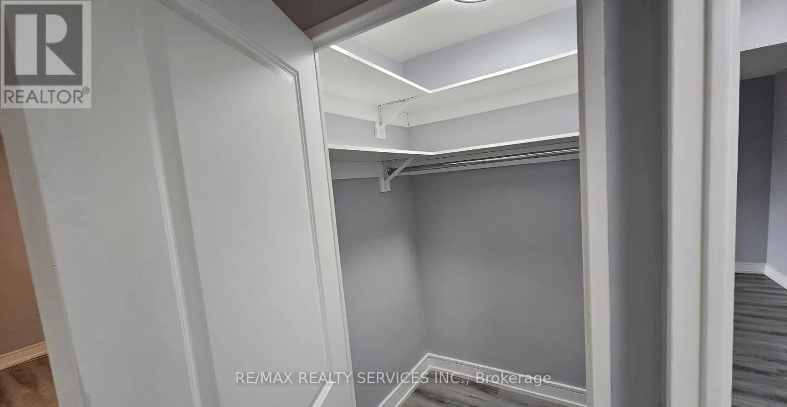 207 - 1 MASSEY SQUARE