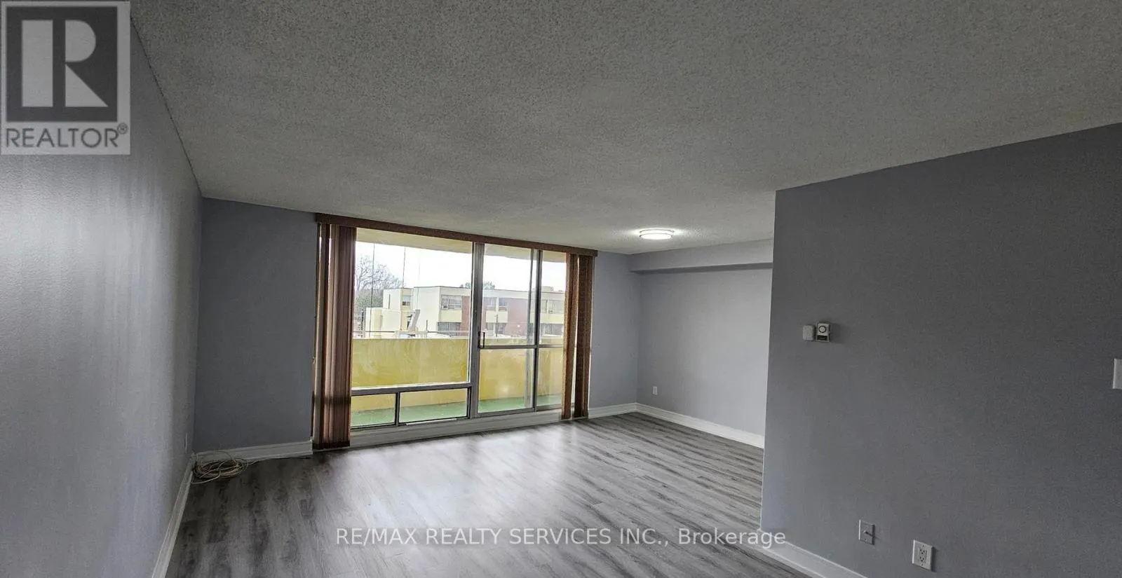 207 - 1 MASSEY SQUARE