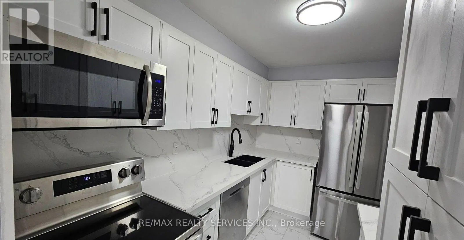 207 - 1 MASSEY SQUARE