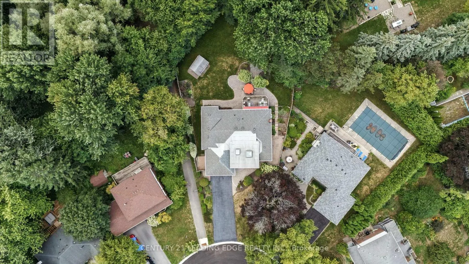 16 BURNINGHAM CRESCENT