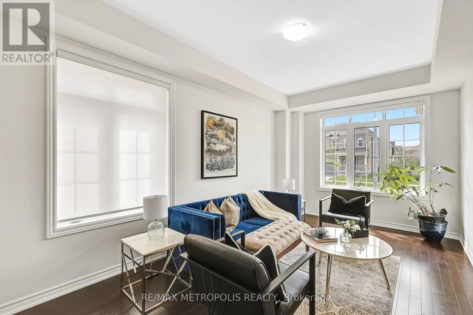 MAIN & UPPER - 15 DOUGLAS KEMP CRESCENT