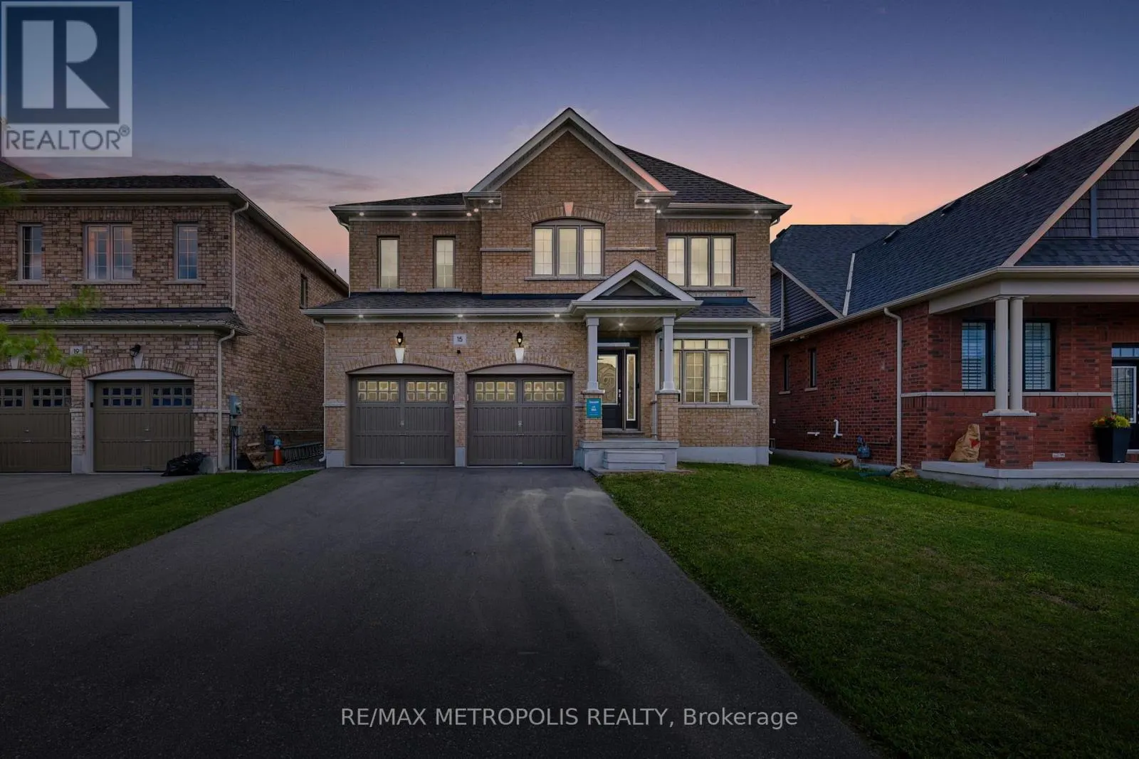 MAIN & UPPER - 15 DOUGLAS KEMP CRESCENT