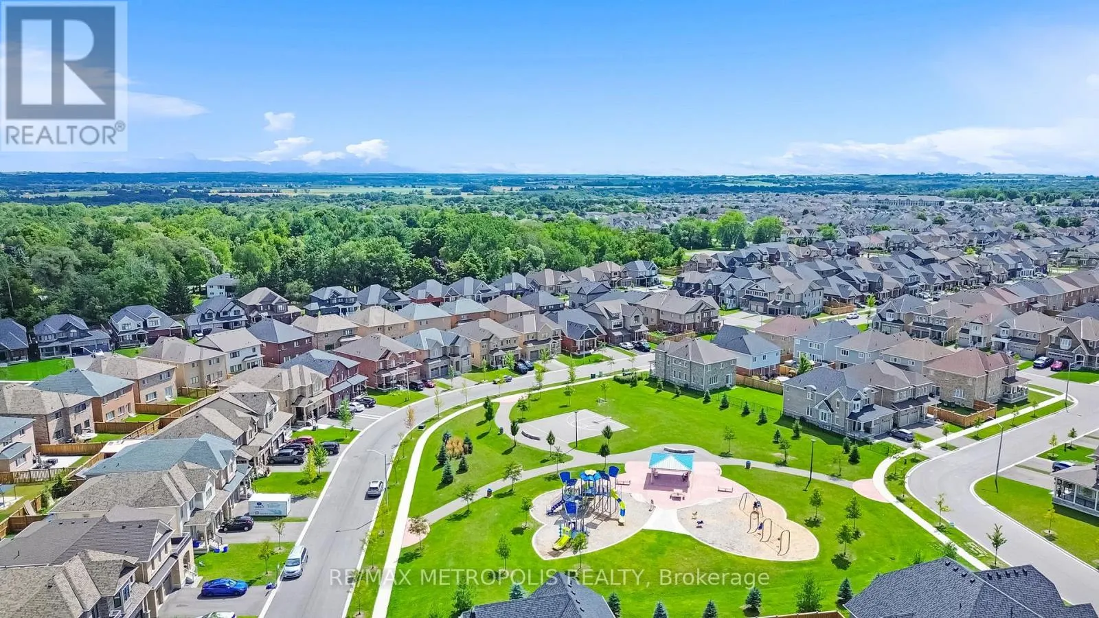 MAIN & UPPER - 15 DOUGLAS KEMP CRESCENT