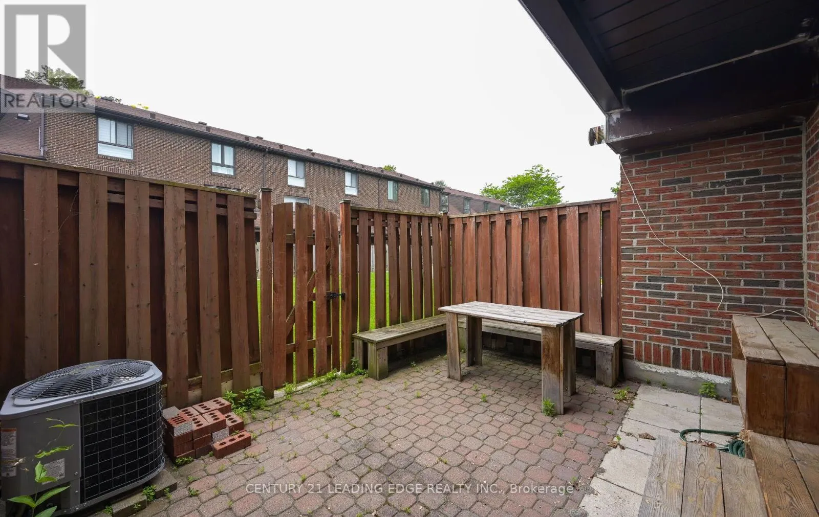 70 - 28 LIVINGSTON ROAD