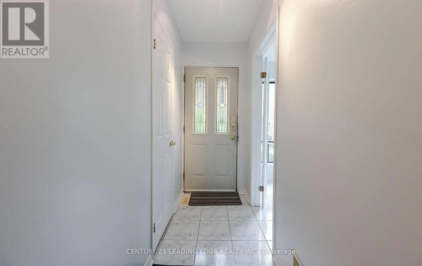 70 - 28 LIVINGSTON ROAD