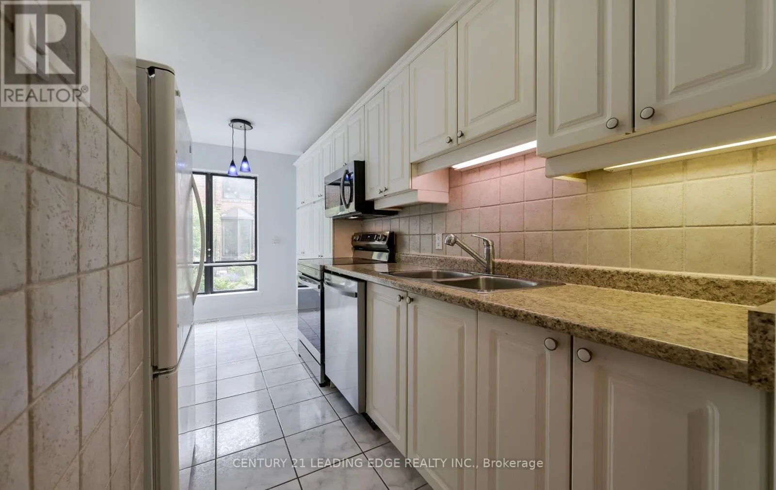 70 - 28 LIVINGSTON ROAD