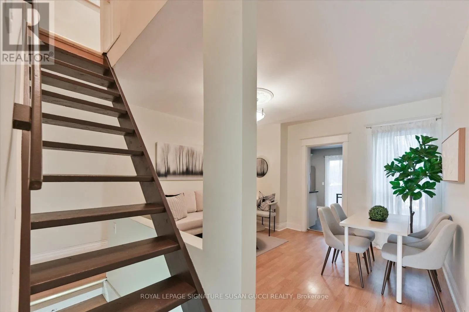 1125 WOODBINE AVENUE