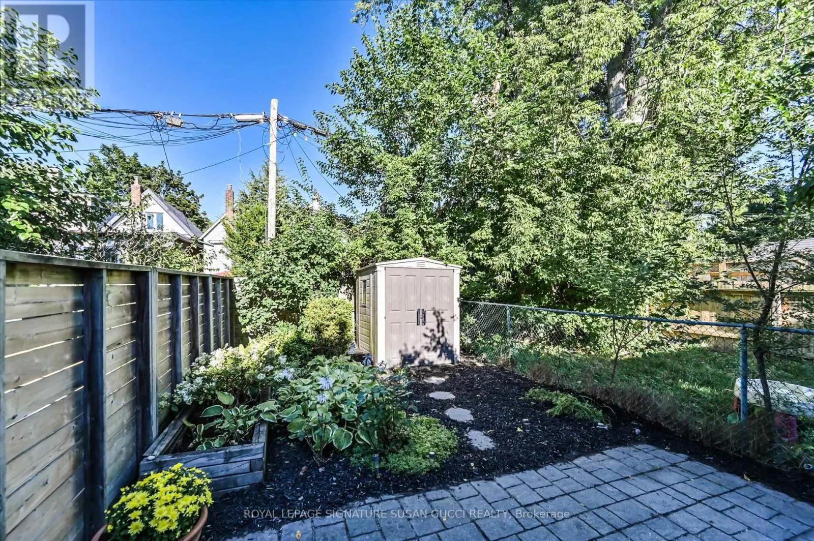 1125 WOODBINE AVENUE