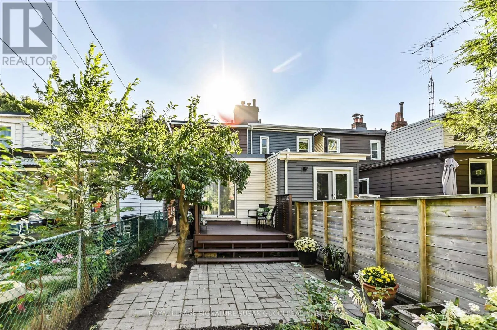 1125 WOODBINE AVENUE