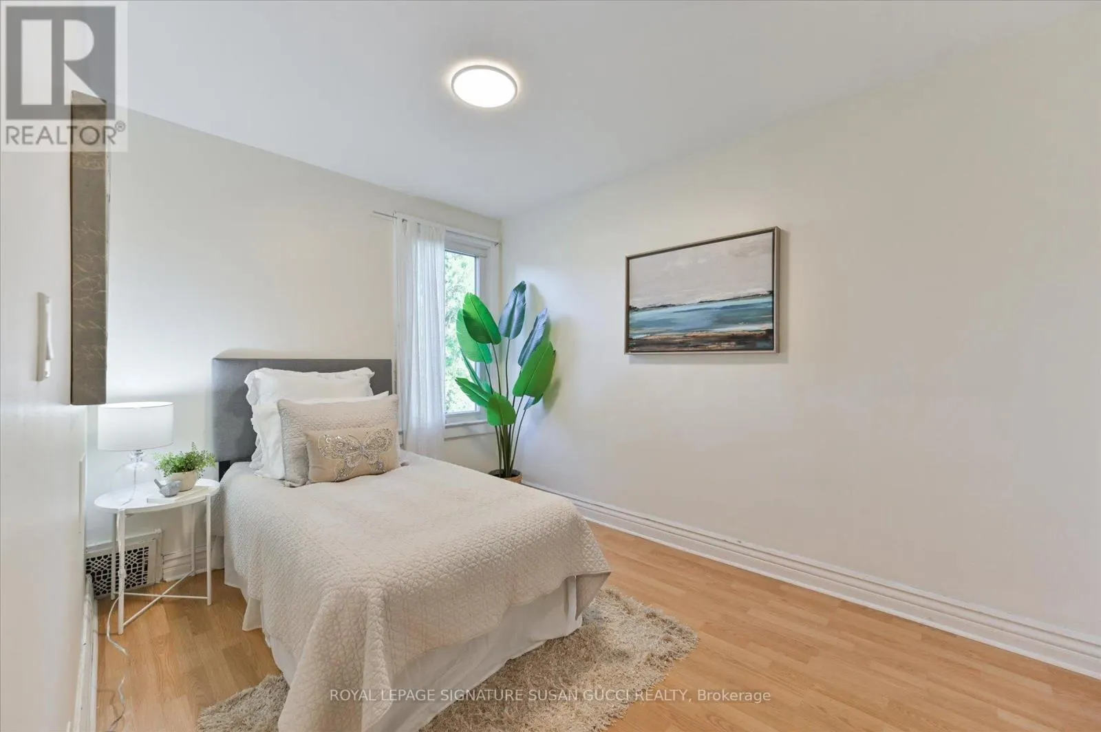 1125 WOODBINE AVENUE
