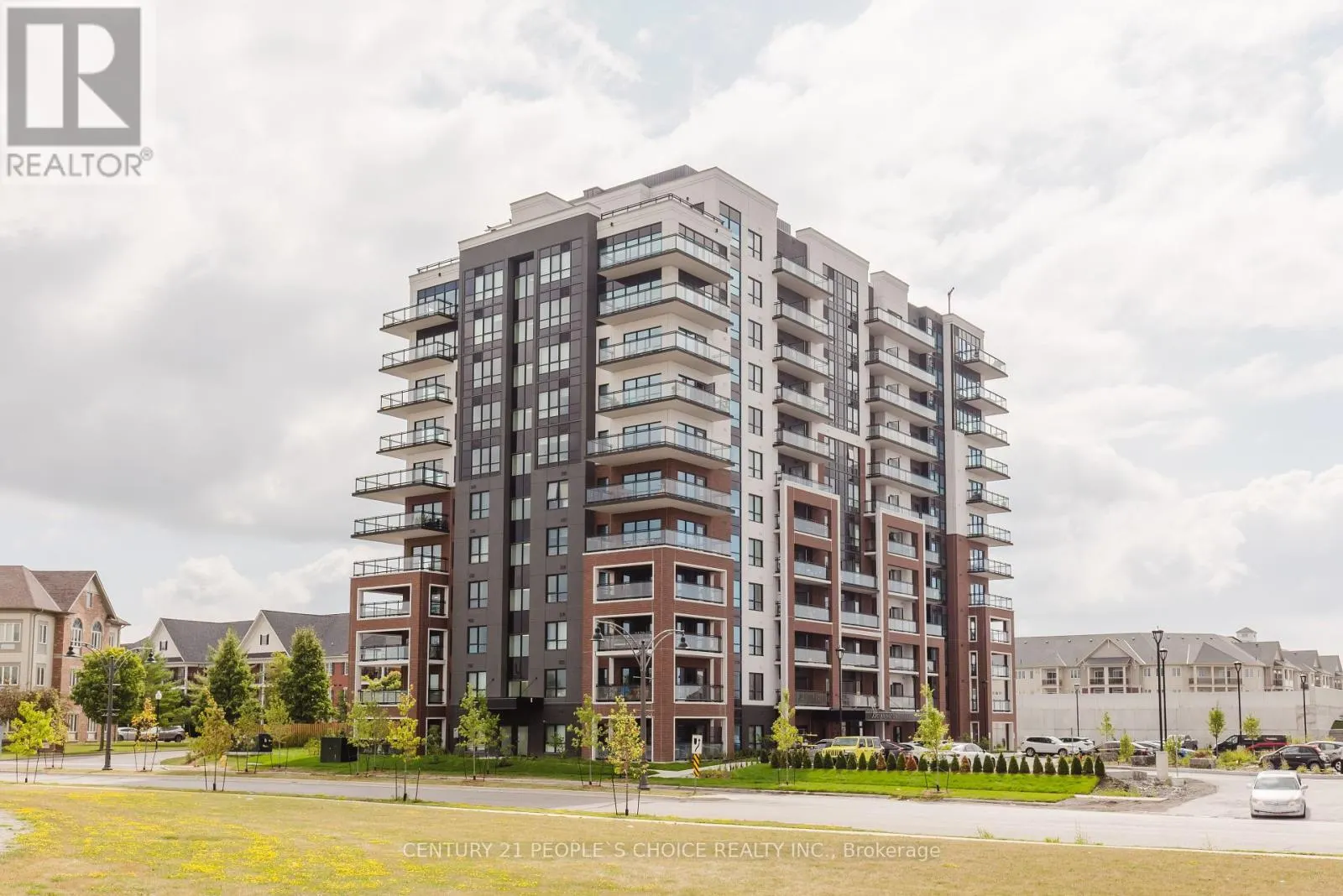 907 - 55 CLARINGTON BOULEVARD