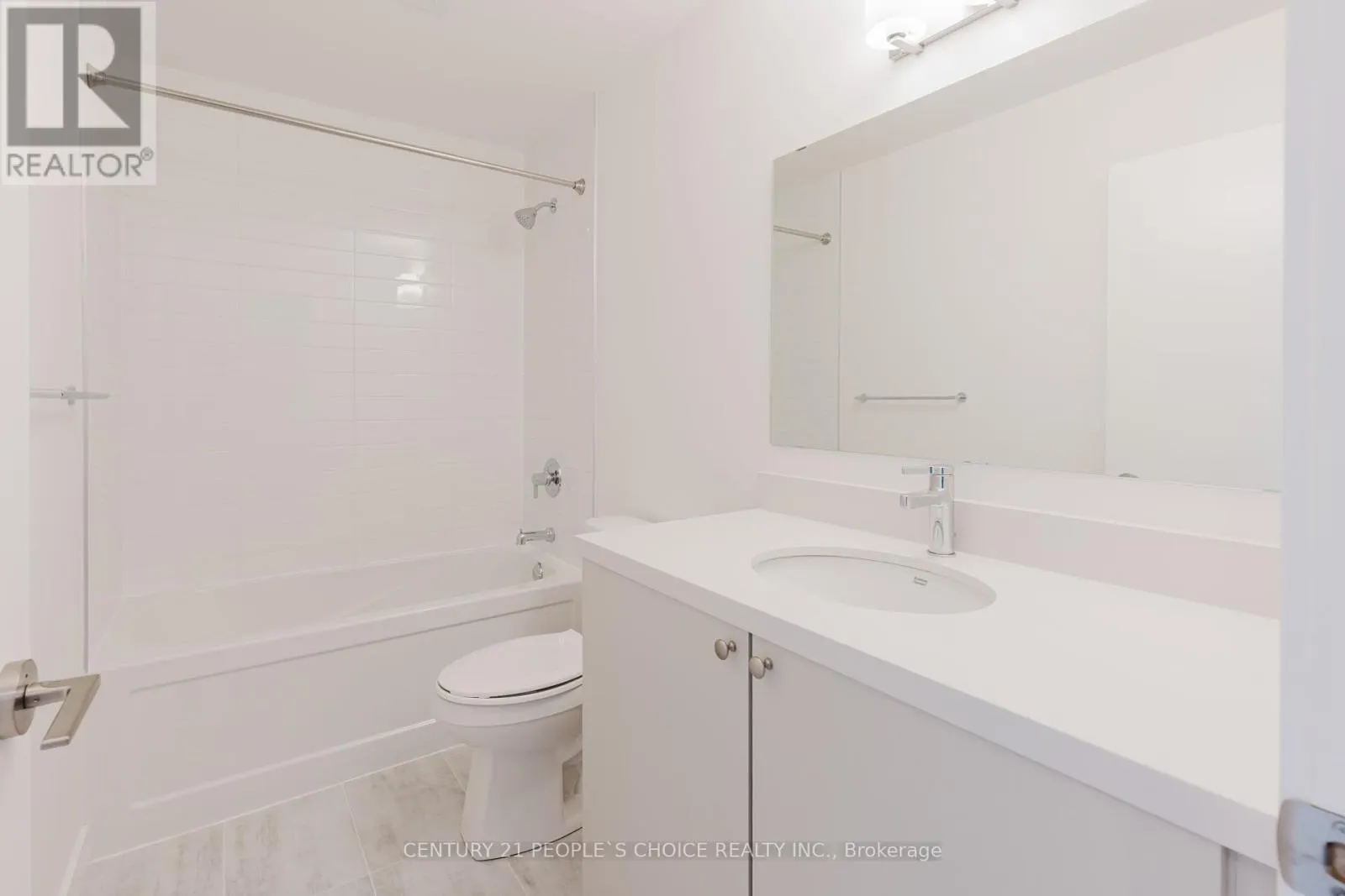 907 - 55 CLARINGTON BOULEVARD