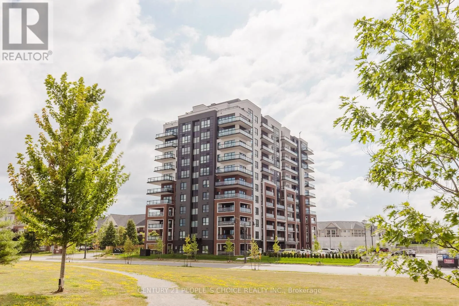 907 - 55 CLARINGTON BOULEVARD