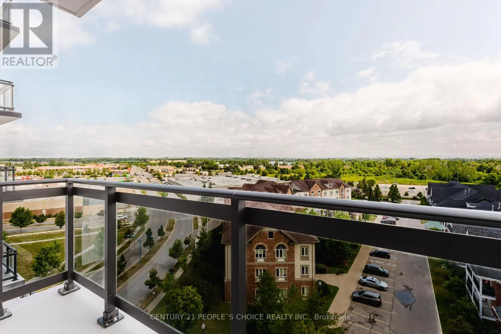 907 - 55 CLARINGTON BOULEVARD