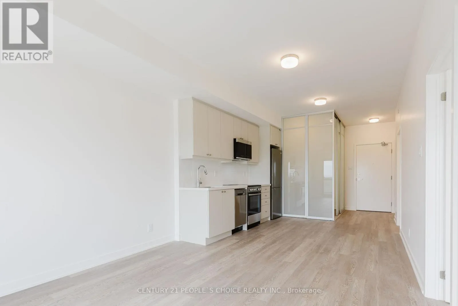 907 - 55 CLARINGTON BOULEVARD