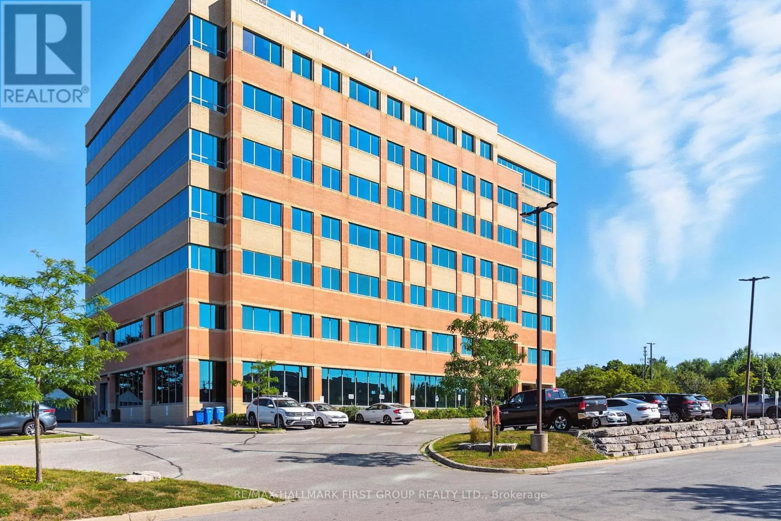 202 - 230 WESTNEY ROAD S