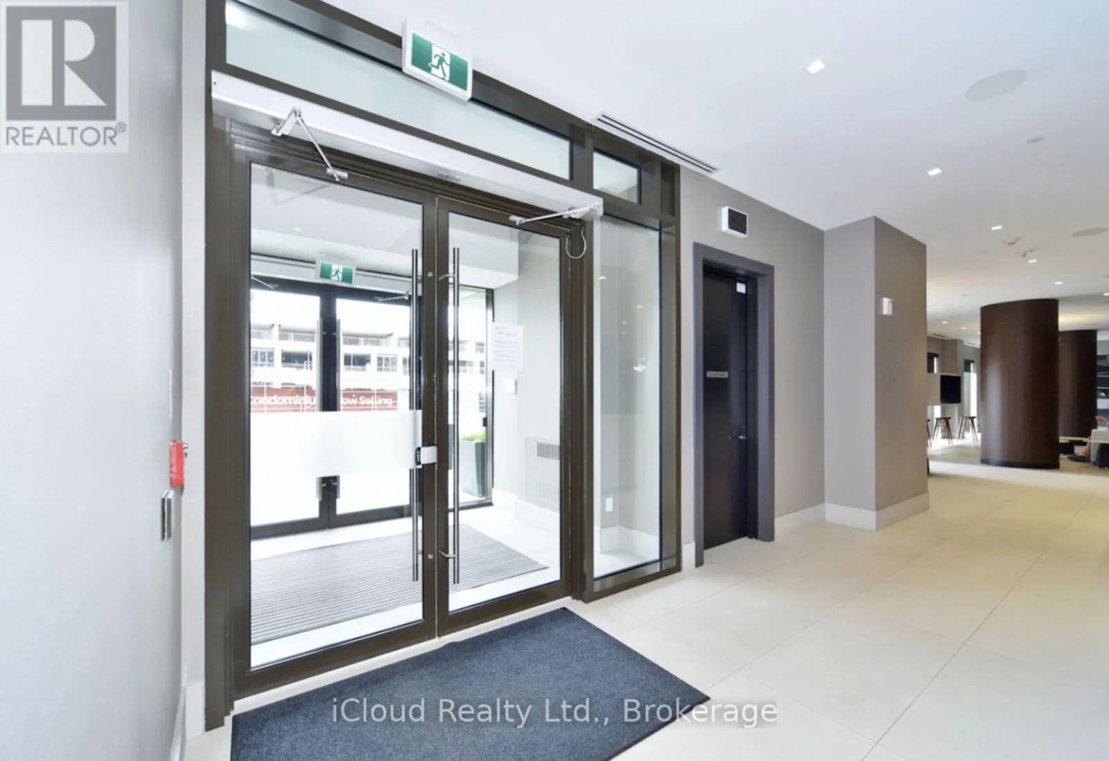 1616 - 2550 SIMCOE STREET N