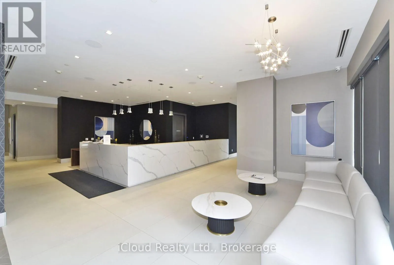 1616 - 2550 SIMCOE STREET N