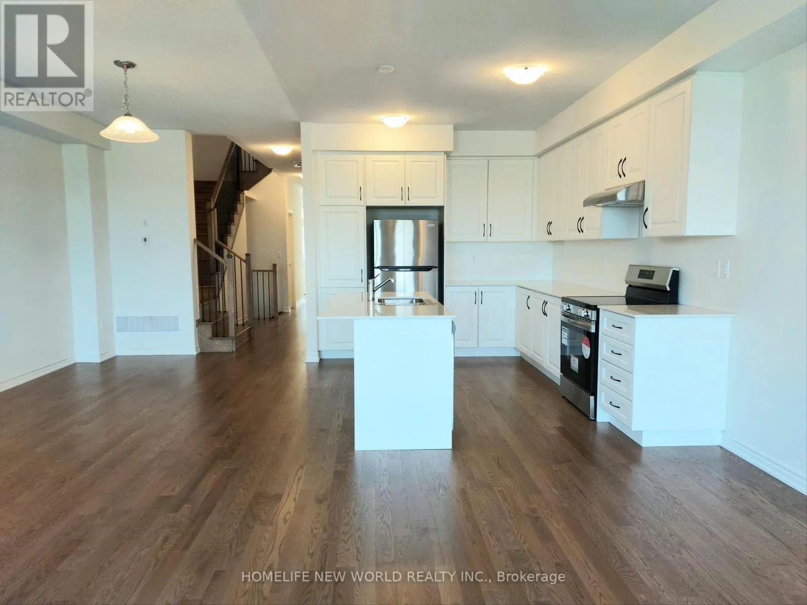 18 VELVET DRIVE