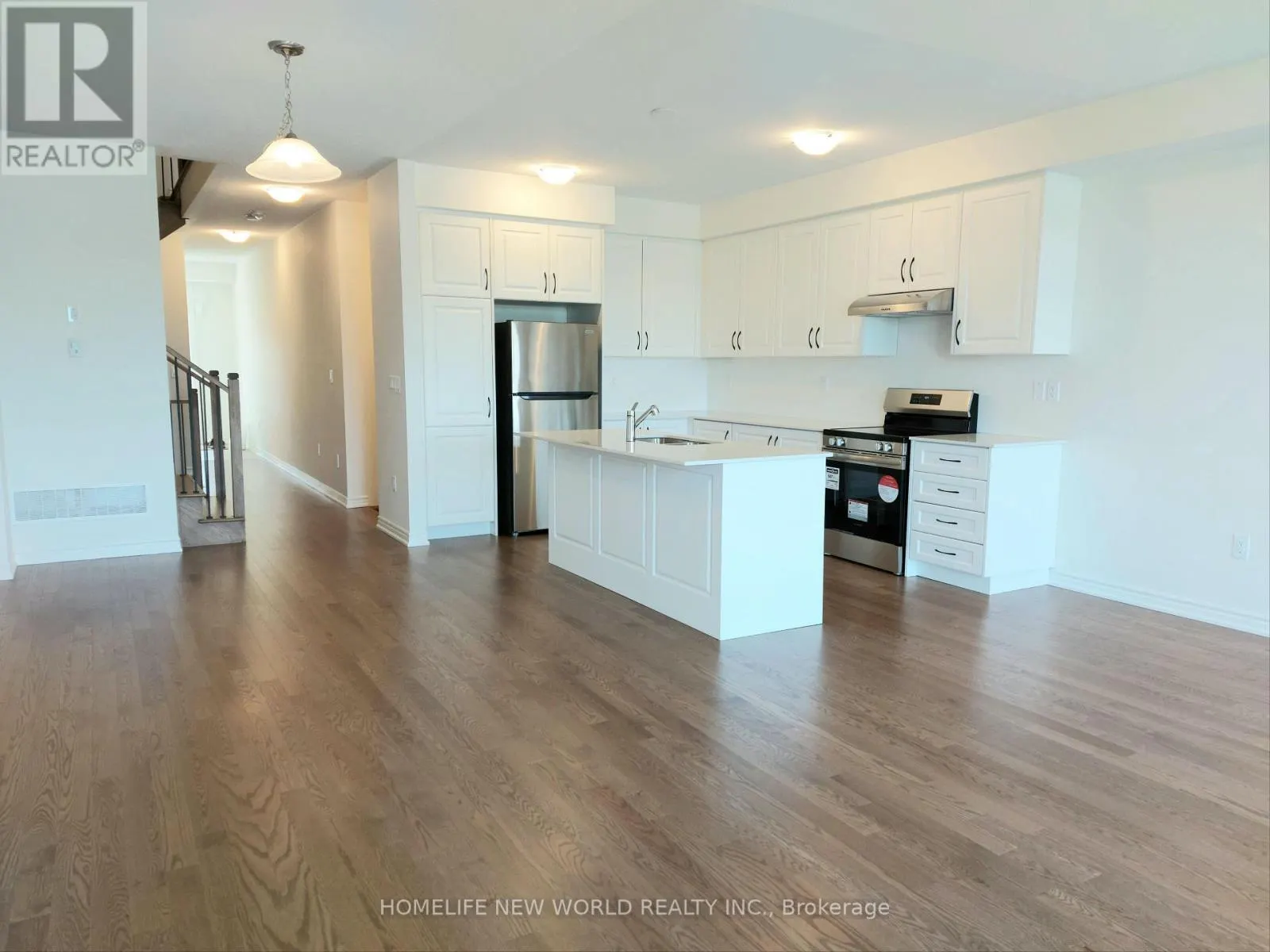 18 VELVET DRIVE