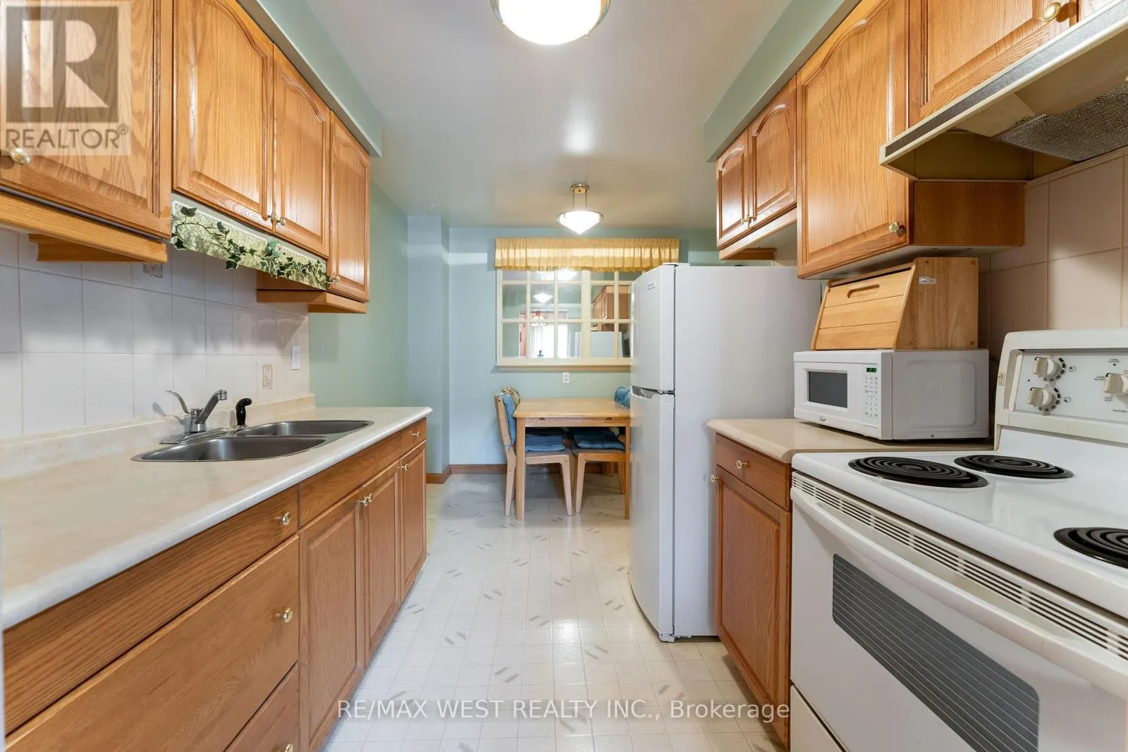 68 - 222 PEARSON STREET