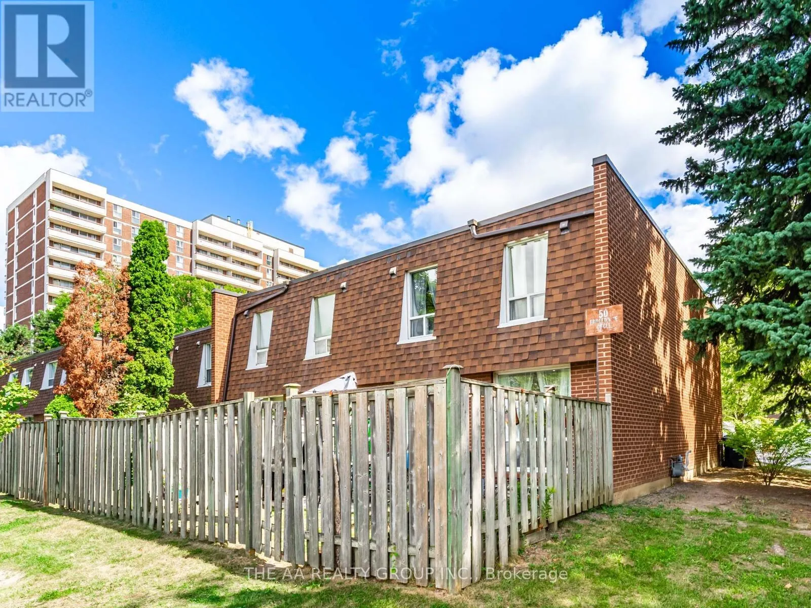 20 - 50 BRIDLETOWNE CIRCLE