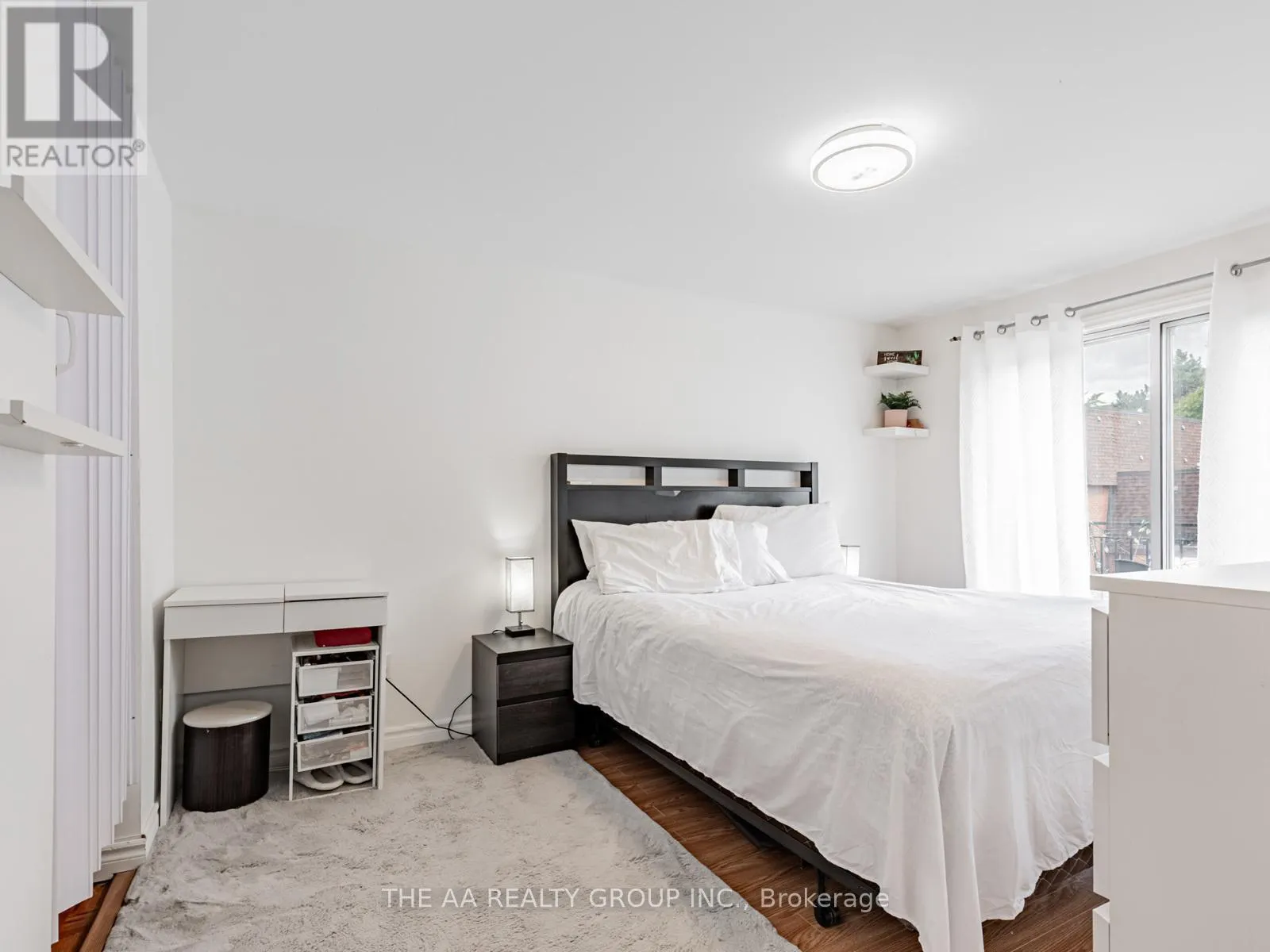 20 - 50 BRIDLETOWNE CIRCLE