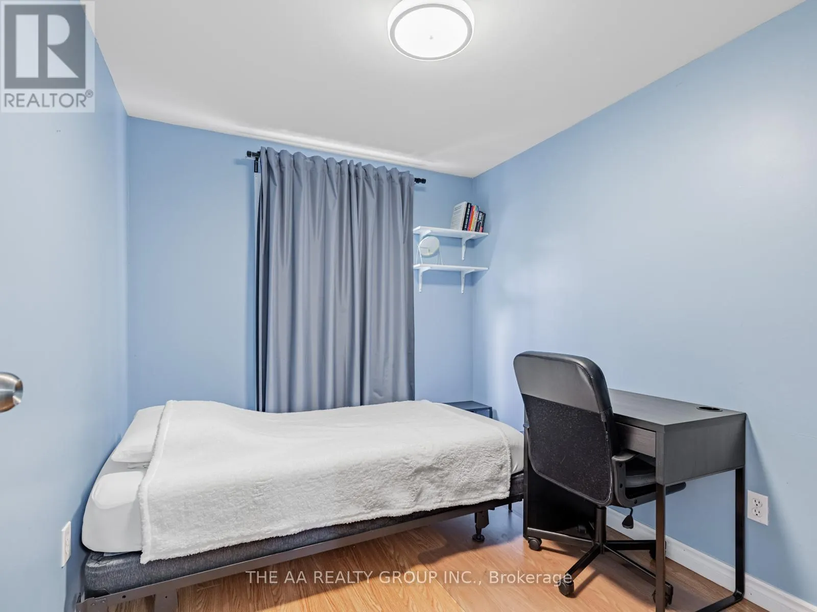 20 - 50 BRIDLETOWNE CIRCLE